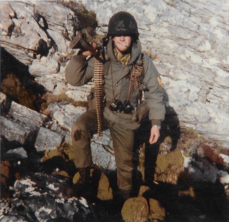 facuc150's tweet image. Yo considero estas 4 fotos de Malvinas las más épicas, respondan este tweet con las fotos que ustedes consideren épicas sobre la gesta, hay muchas más no cabe duda, los leo