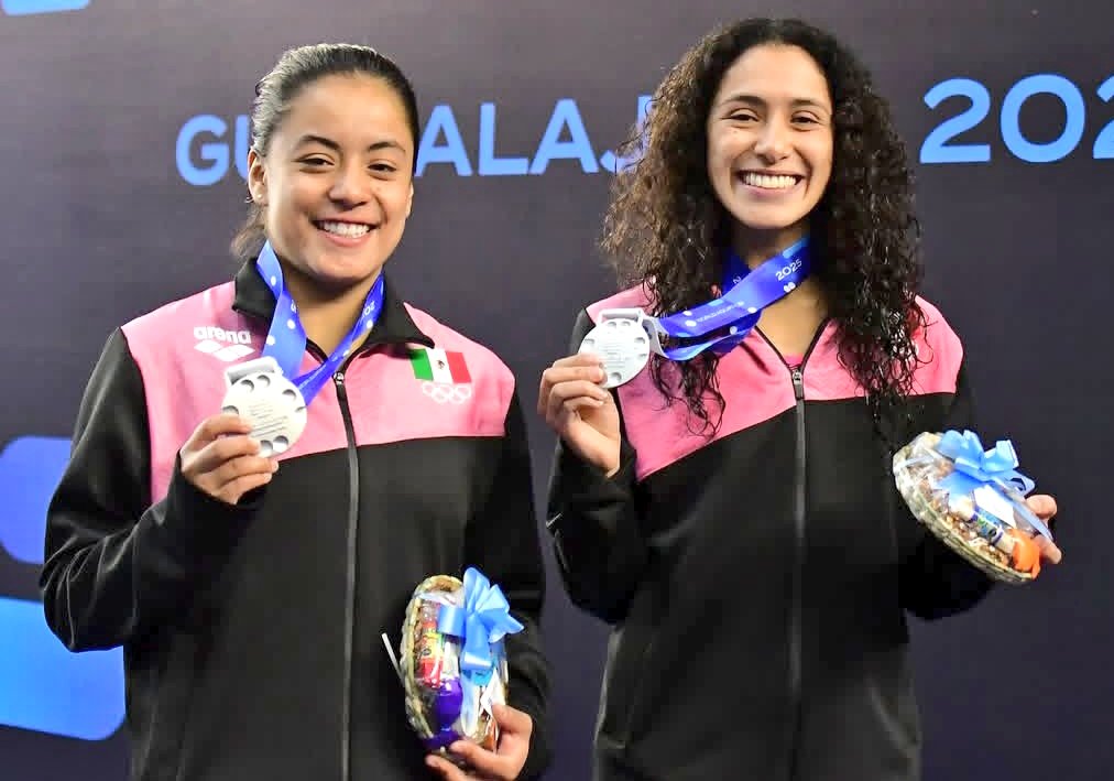 ¡Plata para México 🇲🇽🥈!

Gaby Agúndez 🇲🇽 y Ale Estudillo 🇲🇽 se suben al podio en la prueba de sincronizados plataforma 10m 🌊

Primera competencia juntas 🤝 Primera medalla🥈❤️