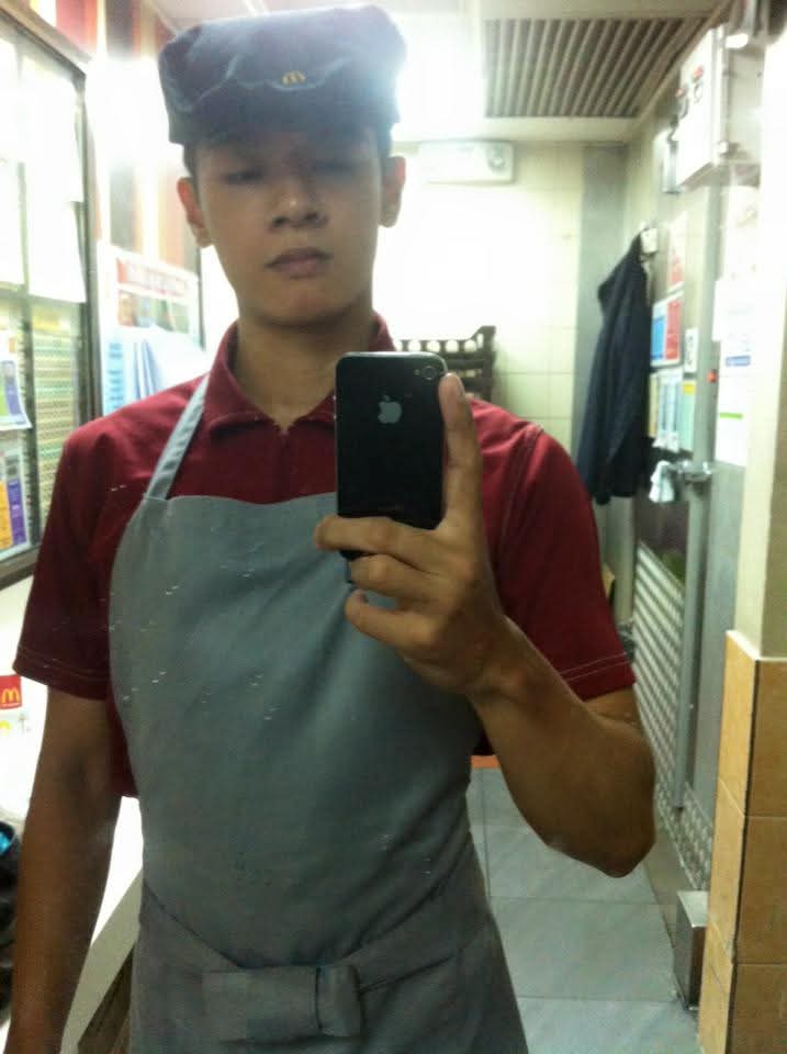 CryptoJam.ron | KIND (@cryptojam28ph) on Twitter photo GM Crypto Fam 🫶
9 Years ago, photo when I was a working student.
I was a Crewchief at McDonalds.
Its like the one incharge on training the newbies.
<a href="/Ronin_Network/">Ronin</a> Fam are welcome to join my crew 😂
Im still bullish in <a href="/RuniverseGame/">The Forgotten Runiverse</a> and <a href="/AwakenHunterNFT/">Awakening Hunters</a> though 💪
#HODL GM Crypto Fam 🫶
9 Years ago, photo when I was a working student.
I was a Crewchief at McDonalds.
Its like the one incharge on training the newbies.
<a href="/Ronin_Network/">Ronin</a> Fam are welcome to join my crew 😂
Im still bullish in <a href="/RuniverseGame/">The Forgotten Runiverse</a> and <a href="/AwakenHunterNFT/">Awakening Hunters</a> though 💪
#HODL