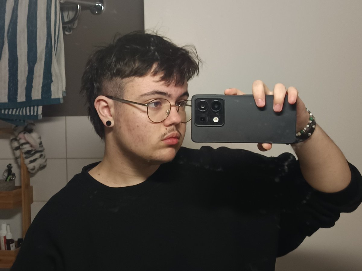 faunboy_'s tweet image. ♻️♻️ #LGBTQIAWelcomeSpring