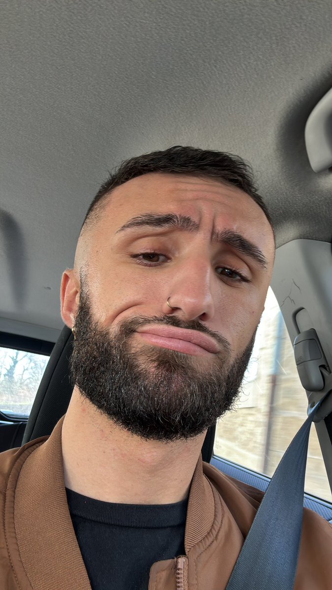 thekingtomy_'s tweet image. 🤓 #LGBTQIAWelcomeSpring