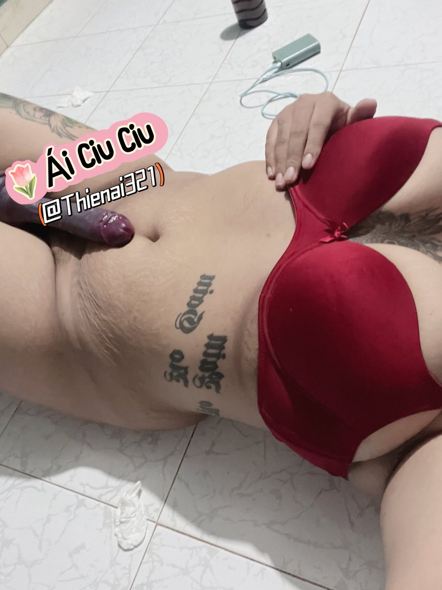 Lớn tuổi và có thân hình mũm mĩm xíu nữa thì hết xảy con bà 8.