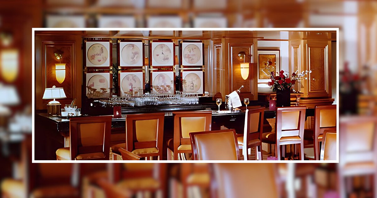 Step into our beautiful bar, where timeless charm and delightful drinks await you. Unwind and enjoy the ambiance at The Rose Hotel. 🍷✨

#TheRoseHotel #HotelBar #LuxuryGetaway #HotelLove #PleasantonTravel