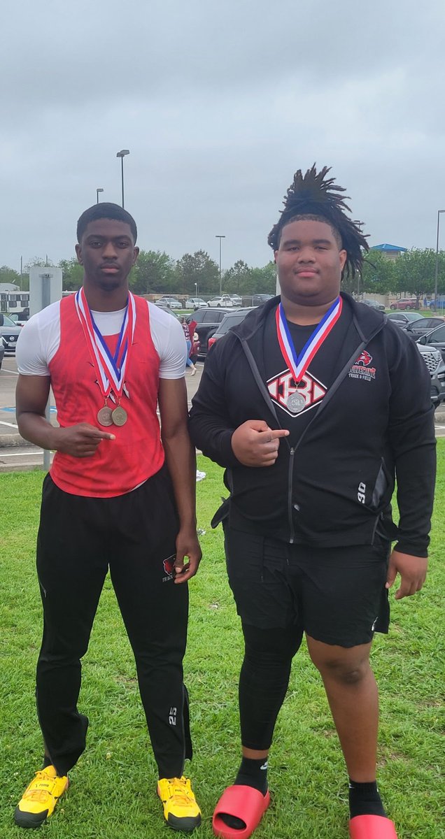 Congratulations to Darwin Bolden 🥉 and Kenneth Christian 🥈 for qualifying for Area.