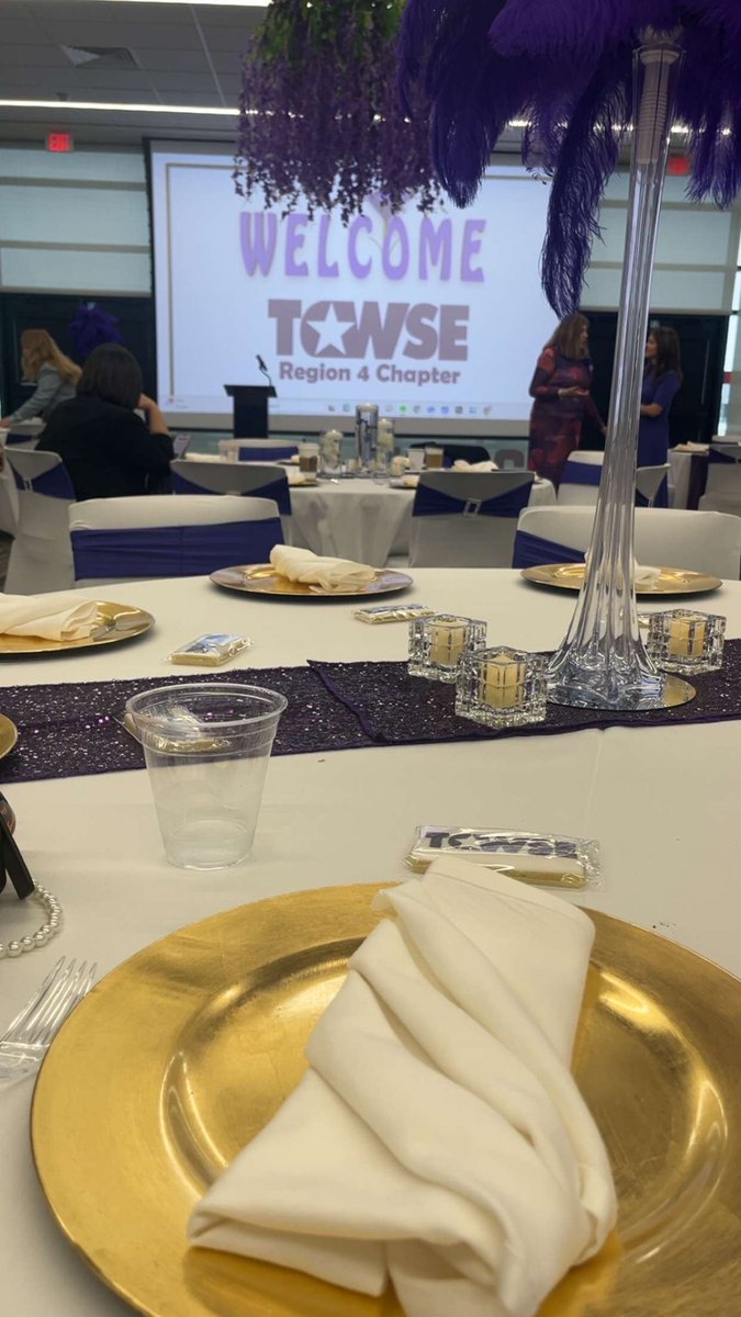 cguillory_math's tweet photo. Attended my 1st TCWSE Region 4 Spring Conference. I was very inspired by powerful women in education @R4TCWSE https://t.co/ebyhwzrNcl