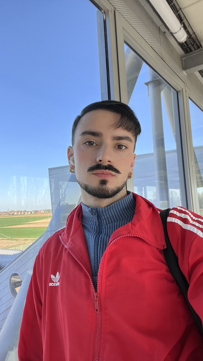 Hlightnote's tweet image. #LGBTQIAWelcomeSpring 
🌷