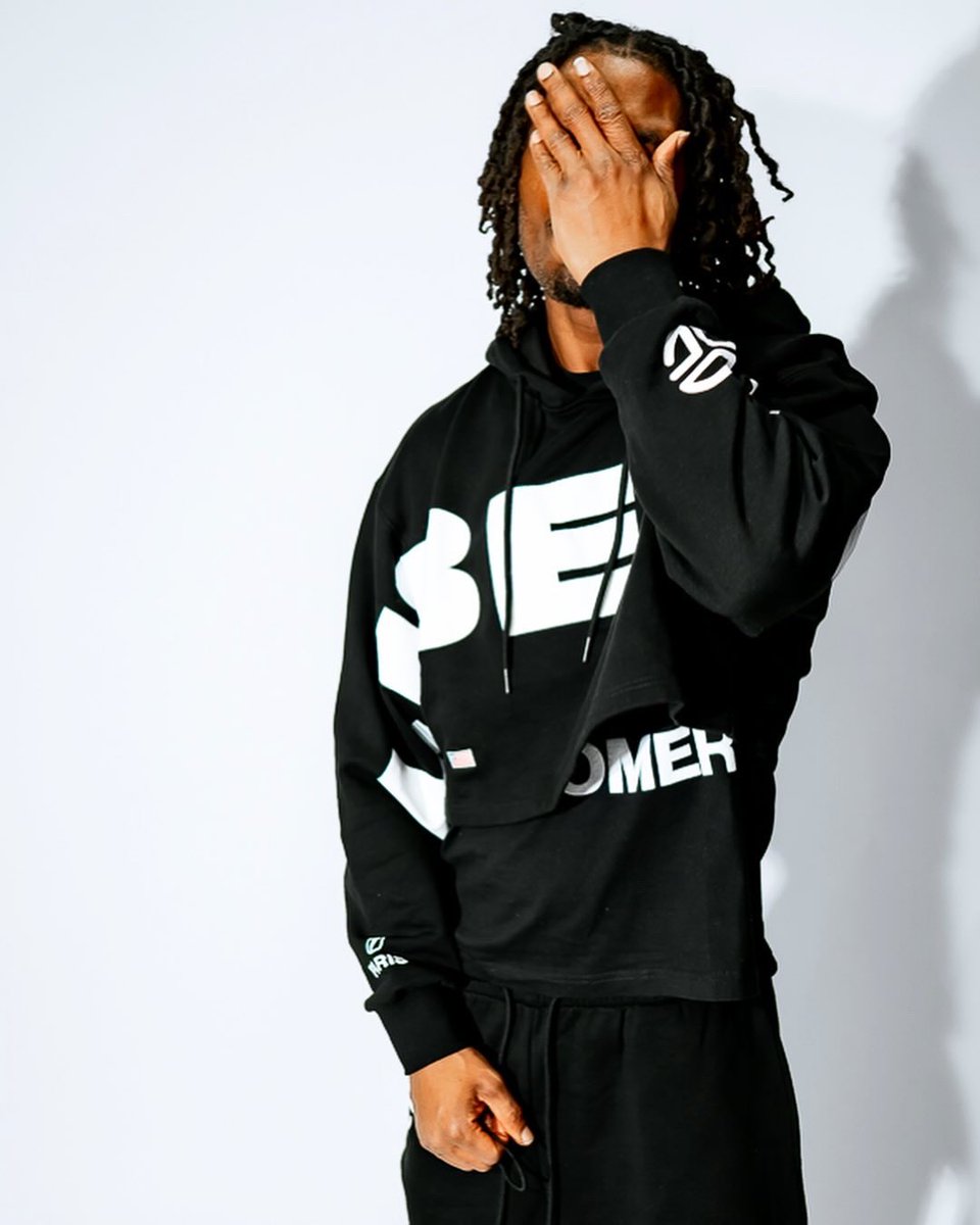 Selling this 2024 <a href="/TELFARGLOBAL/">TELFAR</a> Fit Like it just drop 2025 last night 🔥🇱🇷🐺#Lib