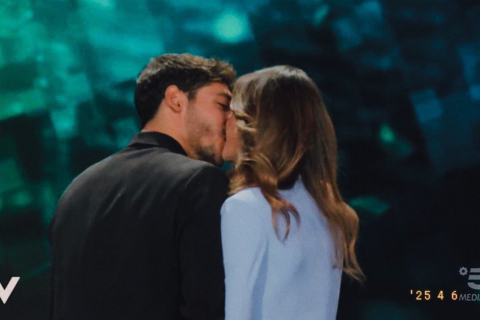 costruiamo la nostra vita fuori 💌 #helevier