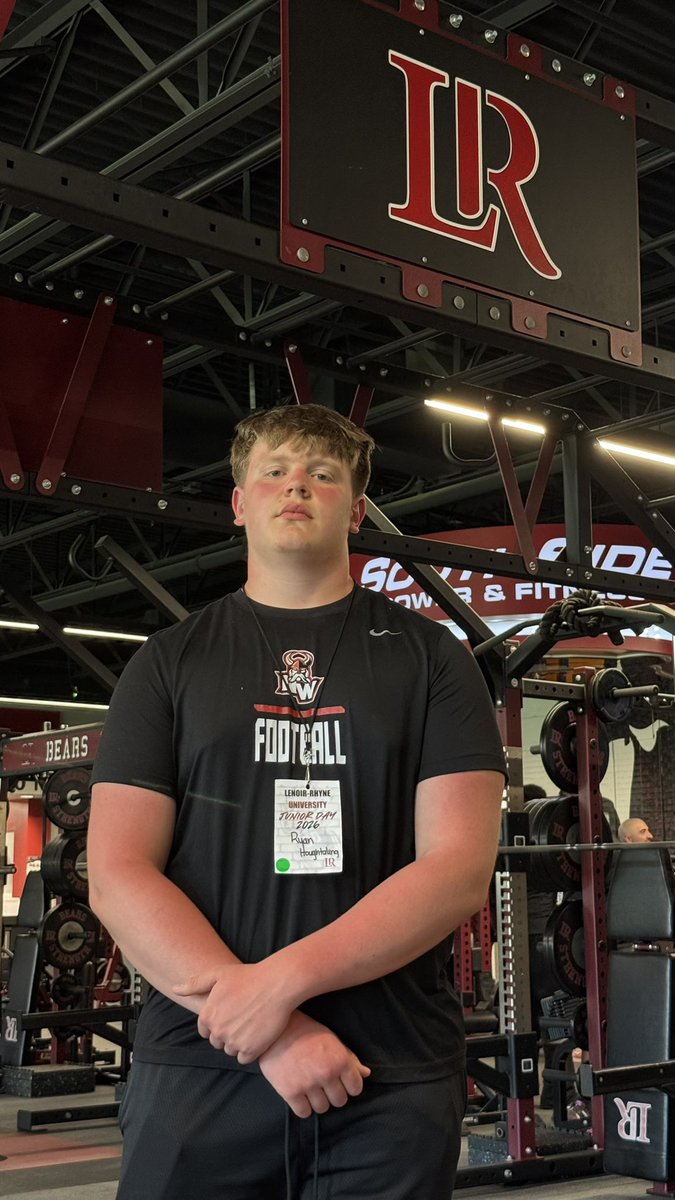 RyanH_71's tweet image. Thanks to @LRBearsFootball for the Junior Day visit. Grateful to be back on campus and I look forward to returning. @CoachJLord1 @Rashad_M_Y @NickVagnoneLR @coachSocha