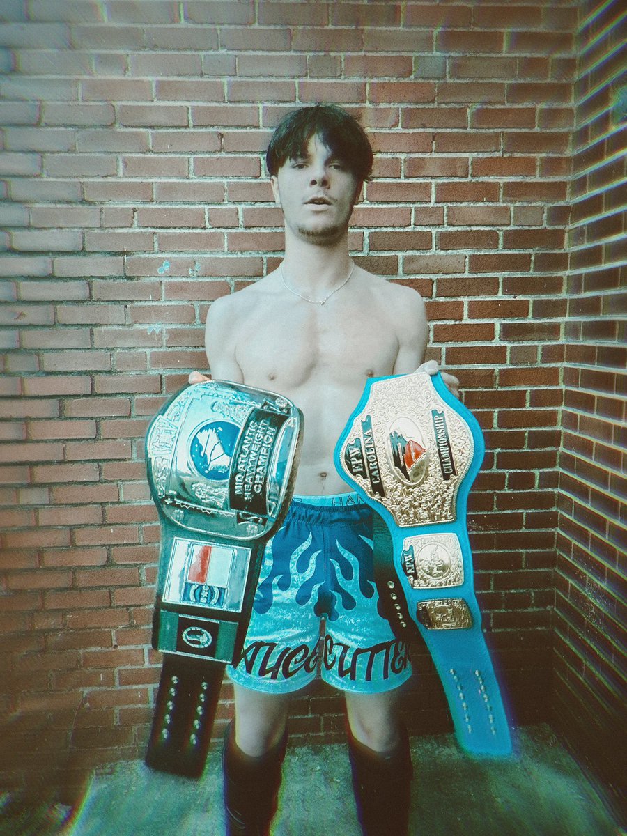 Thelukefury's tweet image. Another successful weekend ! 🙏🏽

#WWE #WWEID #prowrestling #Carolinas