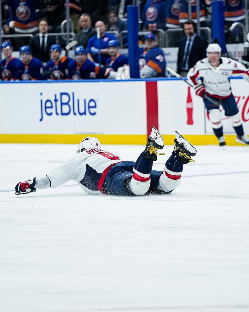 EvgeniPlushenko's tweet image. Великий! 

Саня 8️⃣9️⃣5️⃣ @aleksandrovechkinofficial 💪🏻🏒