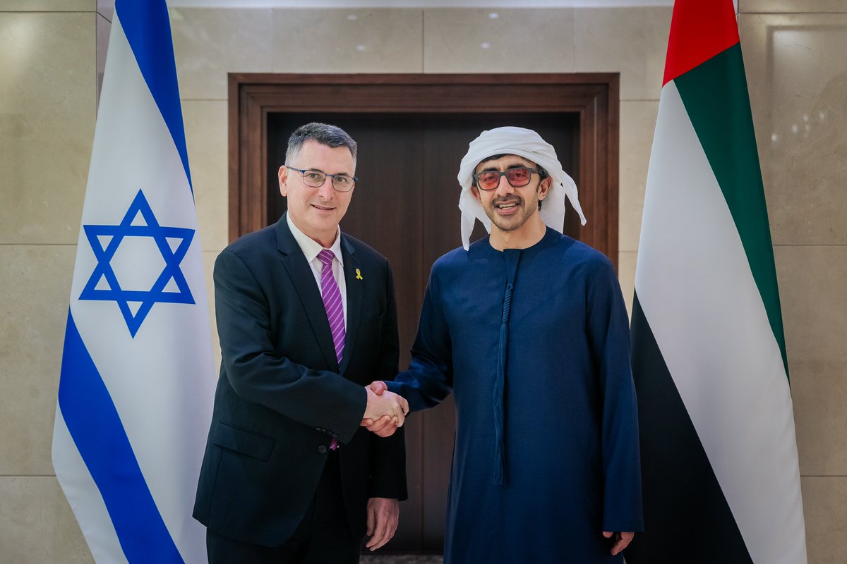 OFMUAE's tweet photo. Abdullah bin Zayed &amp; @gidonsaar discuss the 🇦🇪-🇮🇱 bilateral relations, as well as the latest regional developments, with particular attention to the escalating humanitarian crisis in the Gaza Strip. https://t.co/xTwUZjn3YG