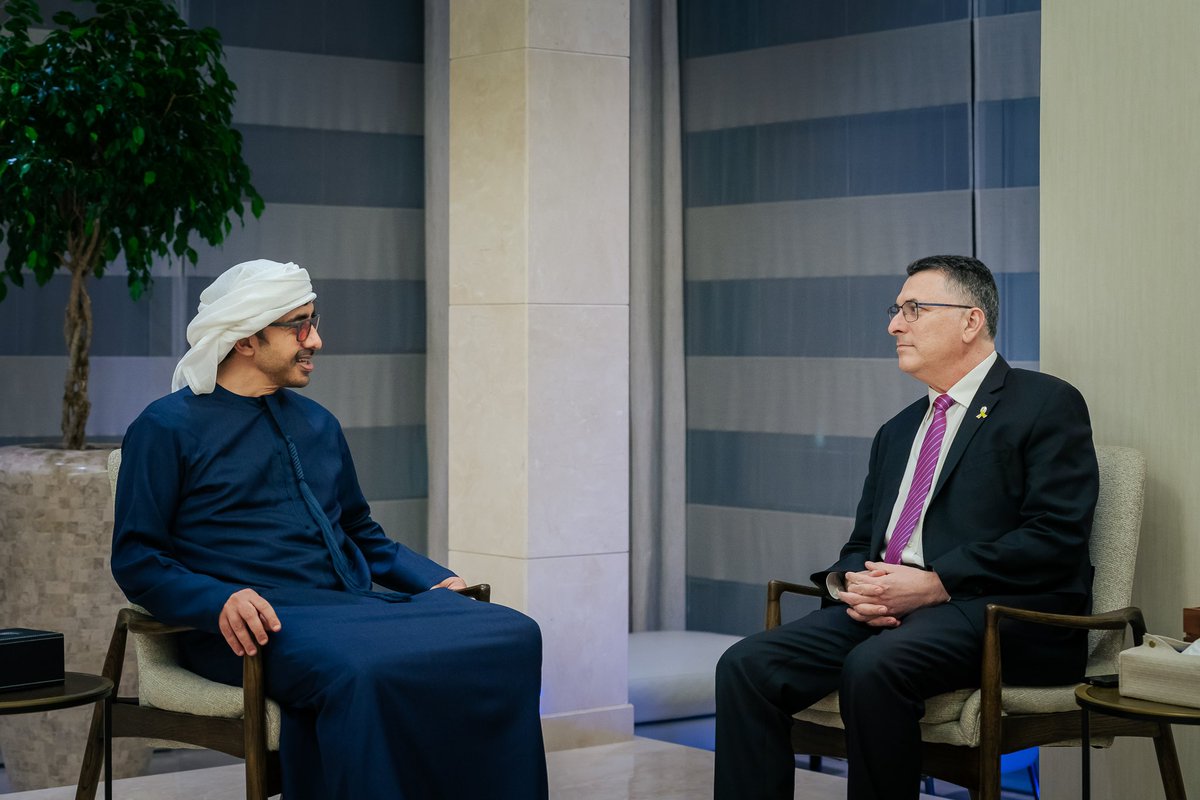 OFMUAE's tweet photo. Abdullah bin Zayed &amp; @gidonsaar discuss the 🇦🇪-🇮🇱 bilateral relations, as well as the latest regional developments, with particular attention to the escalating humanitarian crisis in the Gaza Strip. https://t.co/xTwUZjn3YG