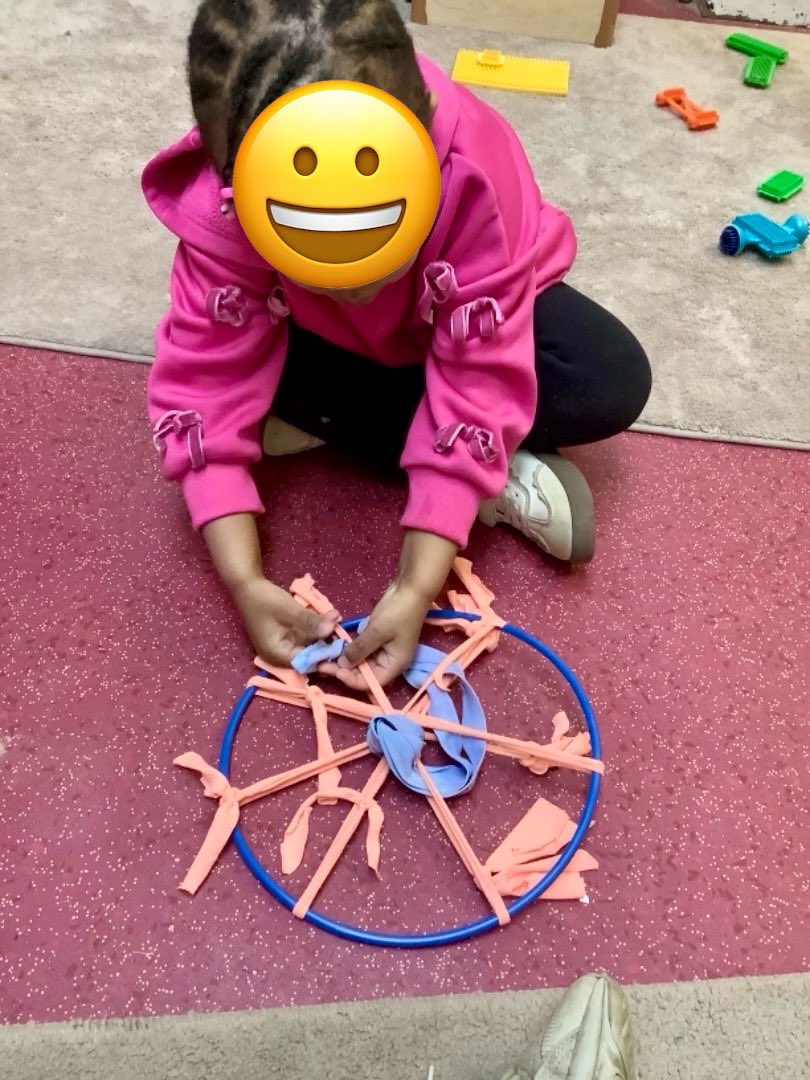 Hailesland Early Years Centre (@haileslandc) on Twitter photo Weaving - encouraging and supporting sensorimotor development <a href="/froebeledin/">Edin Froebel Network</a> <a href="/edin_ey/">EdinEYTeam</a> Weaving - encouraging and supporting sensorimotor development <a href="/froebeledin/">Edin Froebel Network</a> <a href="/edin_ey/">EdinEYTeam</a>