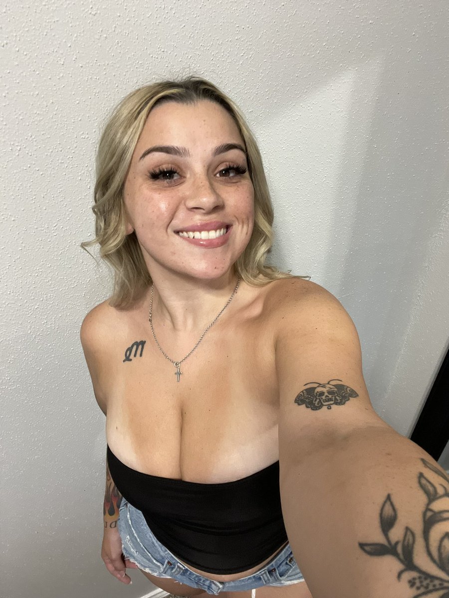 beauty Carolina (@cynthiaros41625) on Twitter photo 