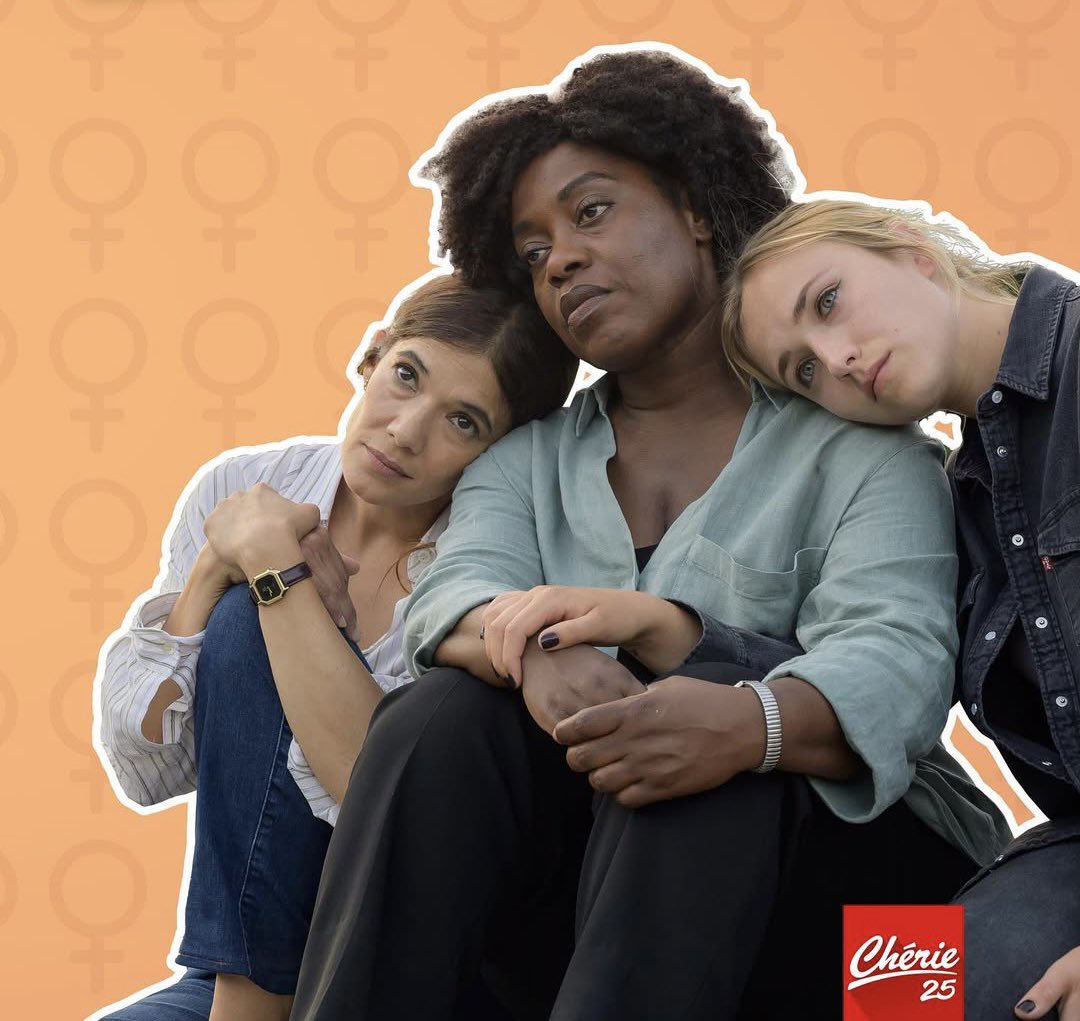 ❤️#Touchées réalisé par <a href="/Alexandra_Lamy/">Alexandra Lamy</a> avec <a href="/ClaudiaTagbo/">Claudia Tagbo</a> &amp; #MélanieDoutey diffusé ce soir à 23.05 sur #Chérie25