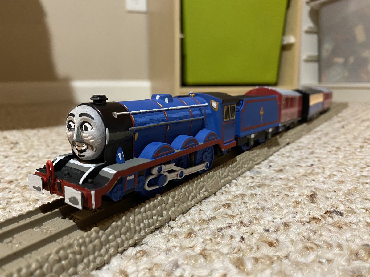 TAS1655's tweet image. Here is Gordon! Decided to go with the Kenny style over the Dalby one and I got to say I think he might be better than my Thomas!