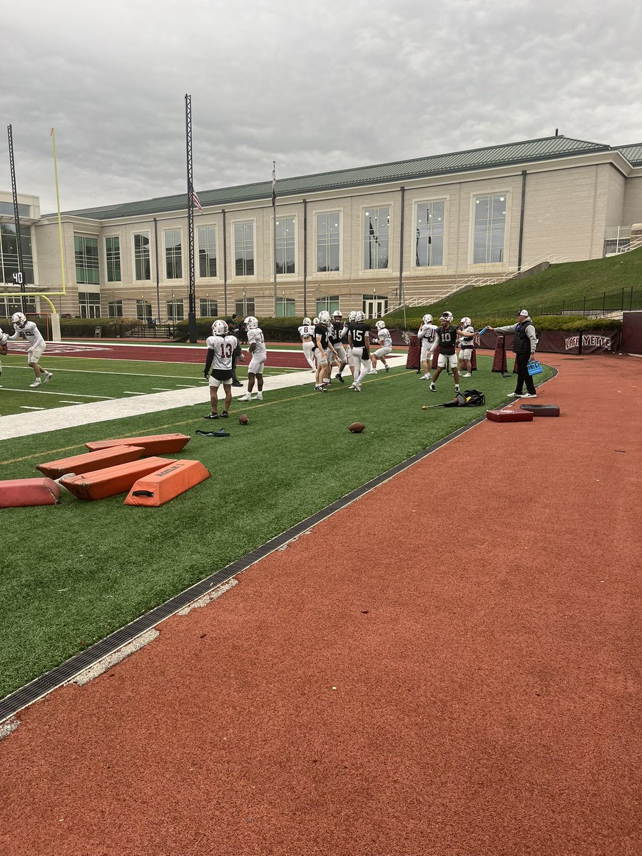 gray_heilman7's tweet image. Had a great time at Lafayette’s junior day yesterday! Thank you @CoachTJD @Coach__Trox
@Coach_Brady @WA_FBALL @Coach_Redmond @mfarrellsports