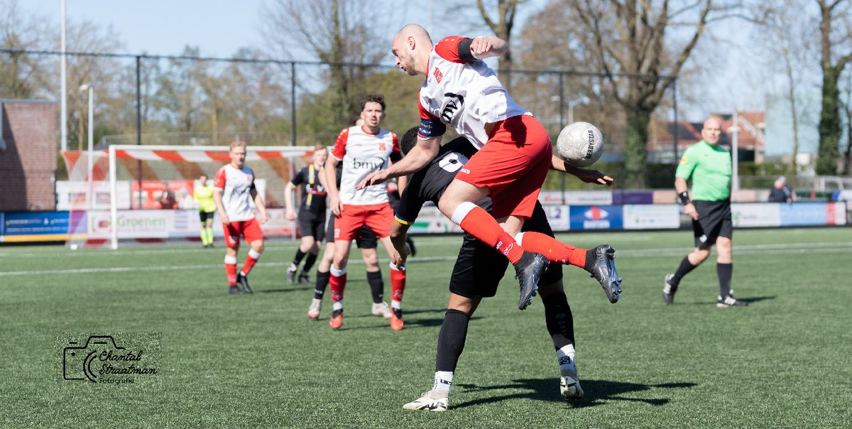 Rood Wit eenvoudig voorbij hekkensluiter FC Tilburg en loopt verder uit op de nummer 2 van de 4e klasse, Vessem. Lees hier het wedstrijdverslag => omroepveldhoven.nl/?p=22002