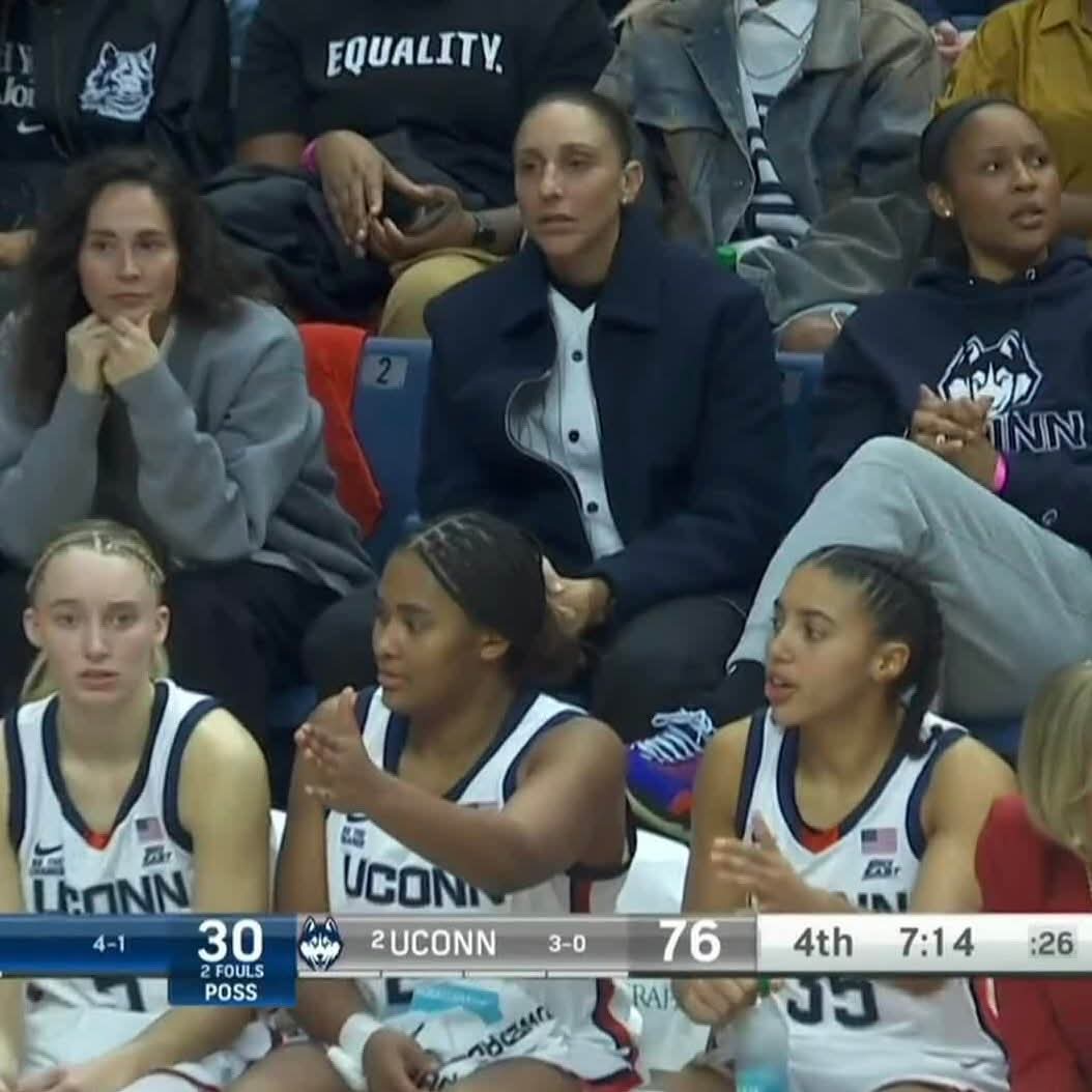 DapperJ's tweet image. Everyone in this pic is a champion. That's CRAZY