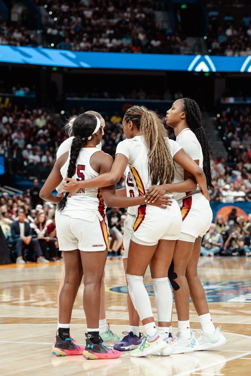 FINAL | USC 59, UCONN 82

Thank you for your support all season long FAMS.