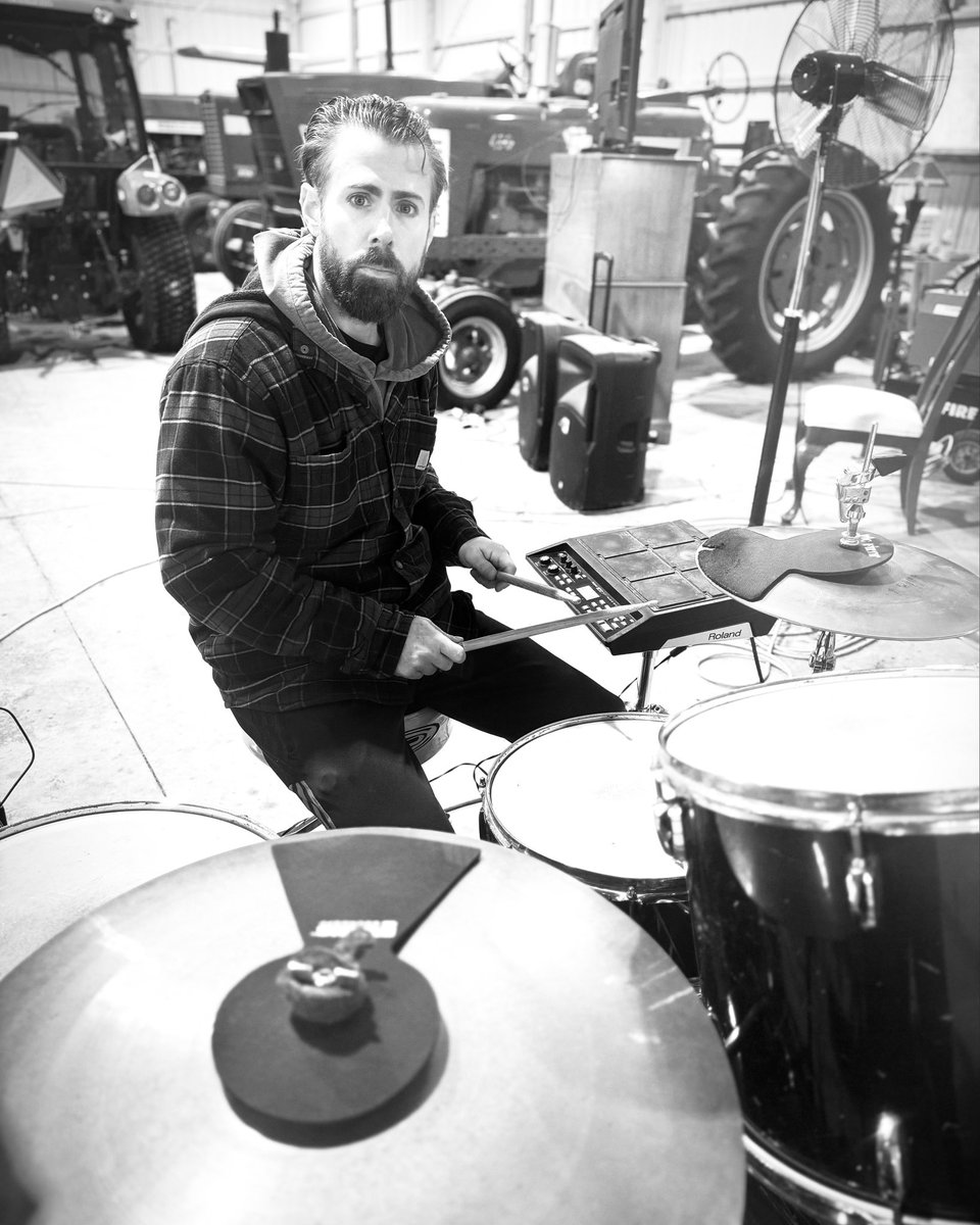Our timekeeper

#drummer #drum #drums #council #councilband #sunday #vibes #sundayafternoon