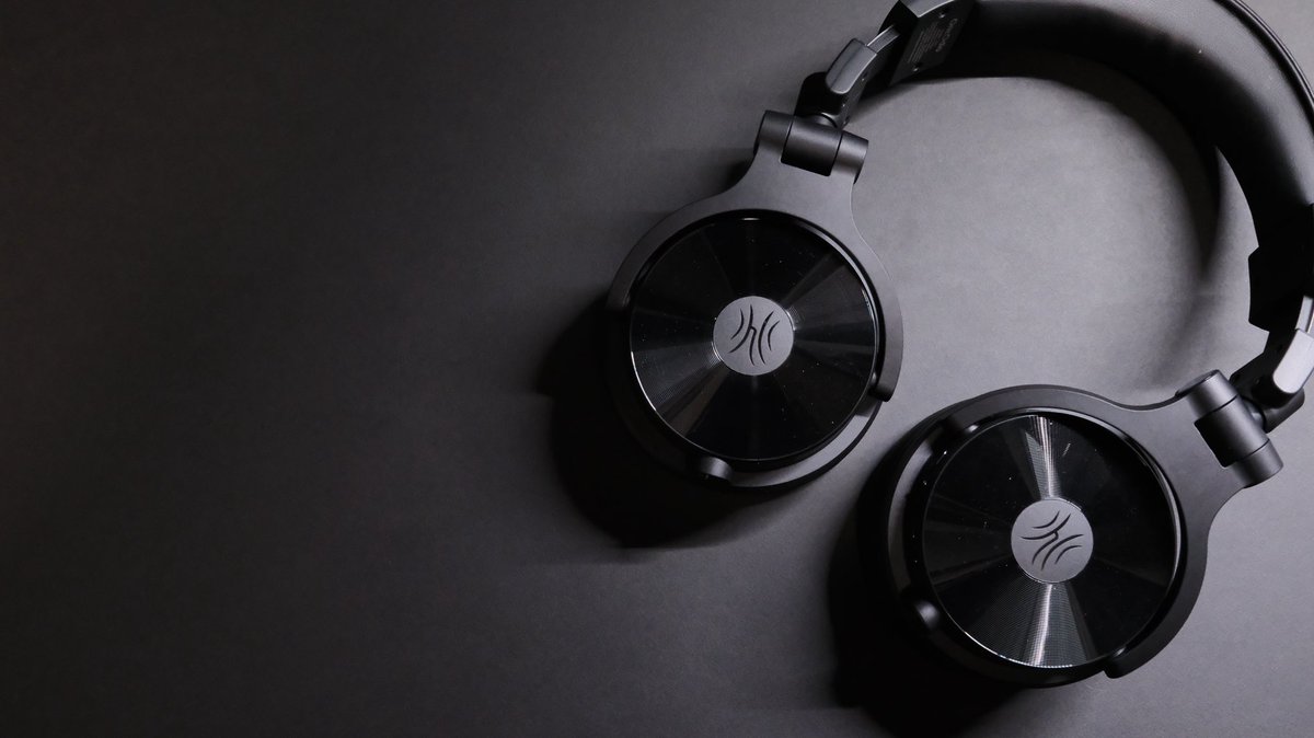 hirama1406's tweet image. OneOdio Studio Max 1 ！50mm大口径ドライバーを搭載！最大120時間再生可能なワイヤレスヘッドホン
#ブログ更新
#OneOdio 
#レビュー
#PR 

hirama1406.com/oneodio-studio…