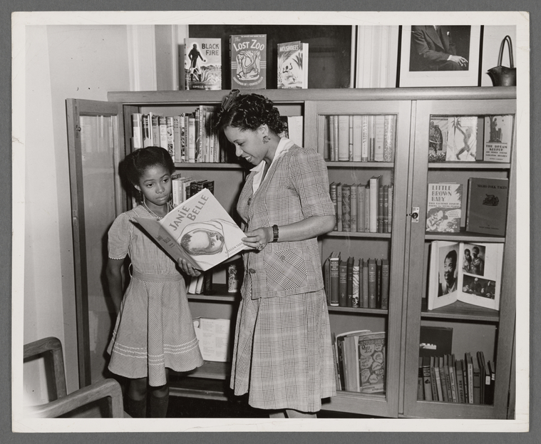 In honor of #LibraryAppreciationWeek (today through 4/12), explore our research guide on Black Librarianship at the #SchomburgCenter. #Libraries ow.ly/pYy650VvcIR