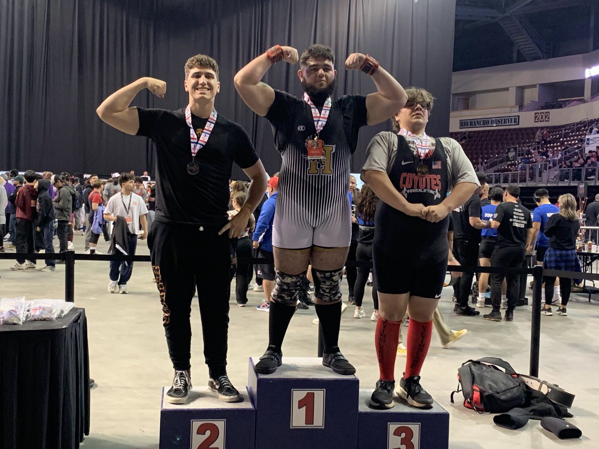 luke_matherly's tweet image. Great day at state!
2025 Class 5A State Runner-Up 275 lbs Weight Class
Squat: 440
Bench: 305
Deadlift: 525
Total: 1270
@Angrybirdfb @_NMAA
