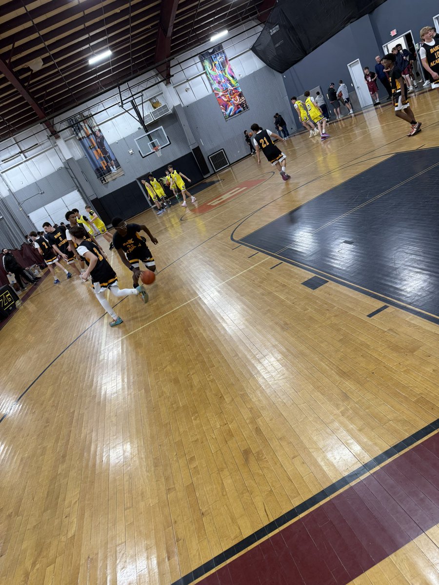 High Level 8th Grade Championship game about to be underway between BABC Academy vs. NE Storm! #NEHF