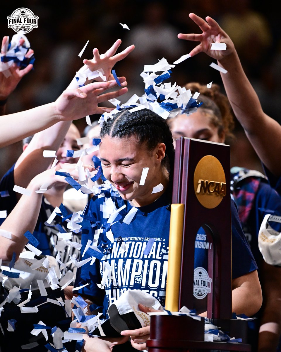 The People's Most Outstanding Player 👑

#MarchMadness x #WFinalFour x <a href="/UConnWBB/">UConn Women’s Basketball</a>