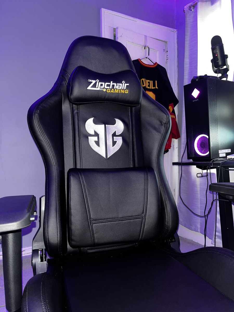 Thank you to <a href="/NJDevil00/">NJ Devil</a> and the <a href="/NJDevils/">New Jersey Devils</a> for the chair hookup, the old chair has seen better days 😭
