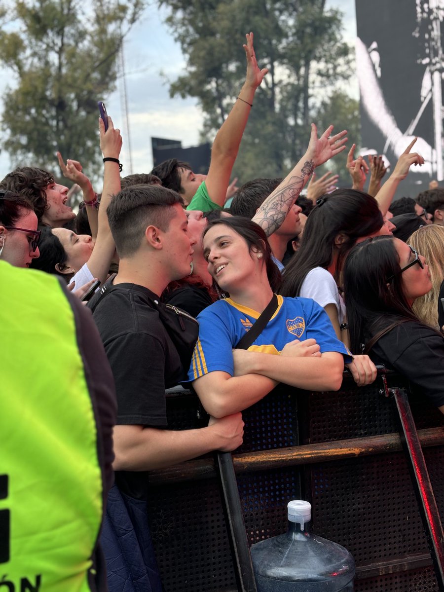 Quilmes_Cerveza's tweet photo. 💙💛 Amores ⁦@BocaJrsOficial⁩ https://t.co/eCNRfMMQYY