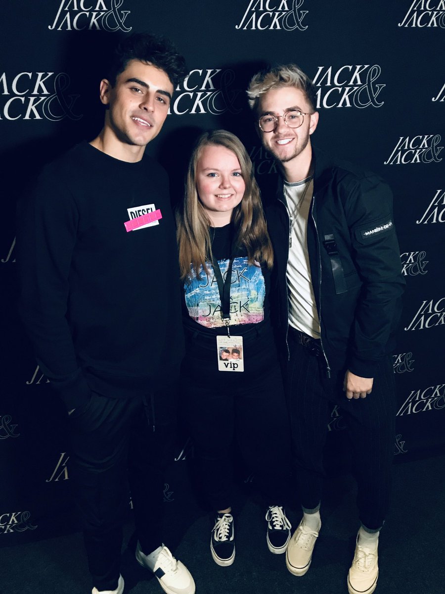 evie 🎶 tweet media