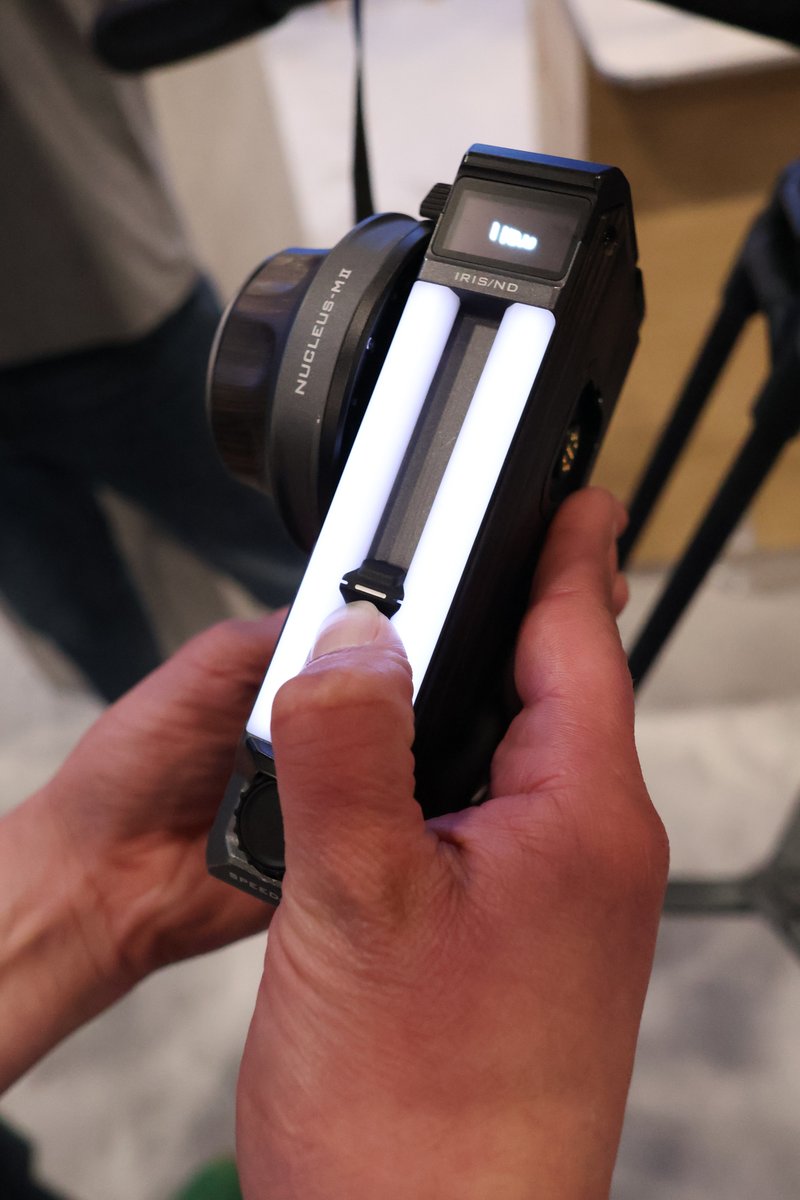 Lensrentals.com tweet media