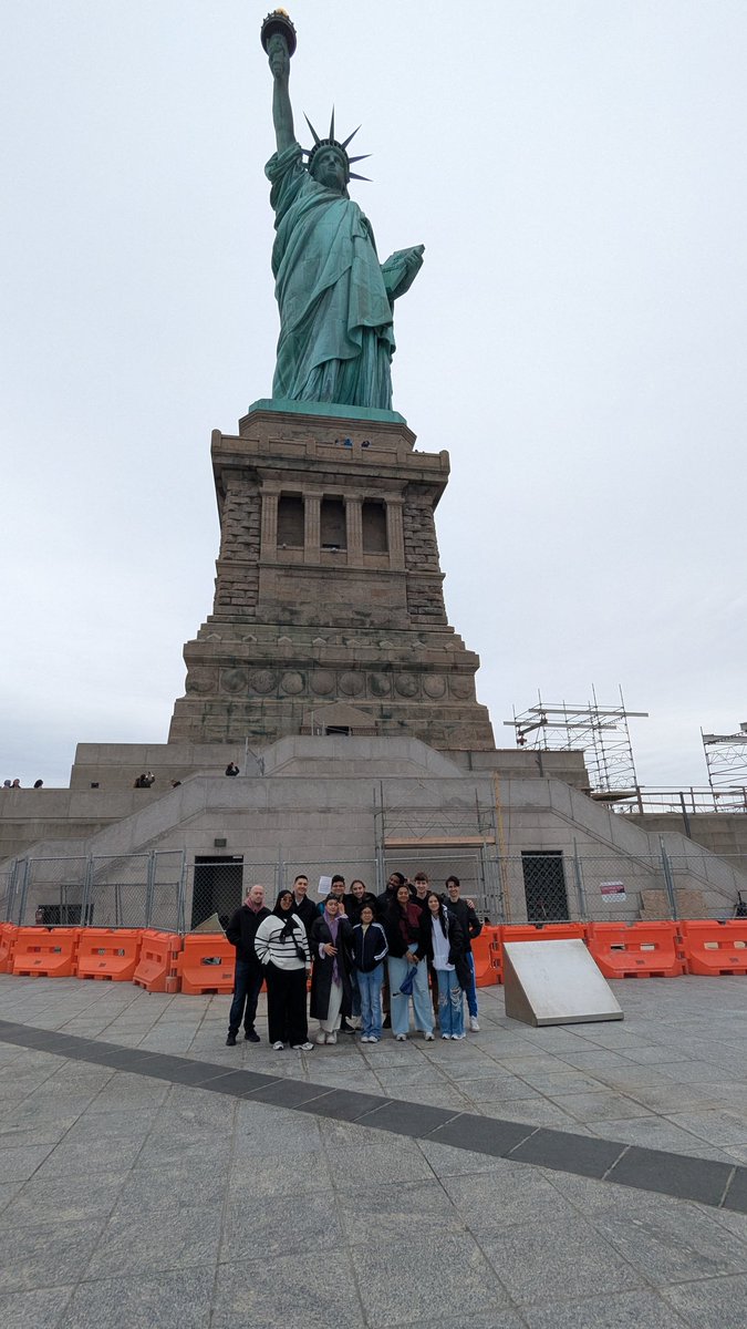 JCCCModelUN's tweet image. JCCC ModelUN team in New York for the 2025 National Model United Nations Conference 2025. @JCCCStudentLife @JCCCtweet @Cross4JCCC @CoLabJCCC @SustainableJCCC