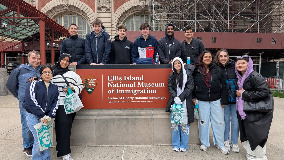 JCCCModelUN's tweet image. JCCC ModelUN team in New York for the 2025 National Model United Nations Conference 2025. @JCCCStudentLife @JCCCtweet @Cross4JCCC @CoLabJCCC @SustainableJCCC