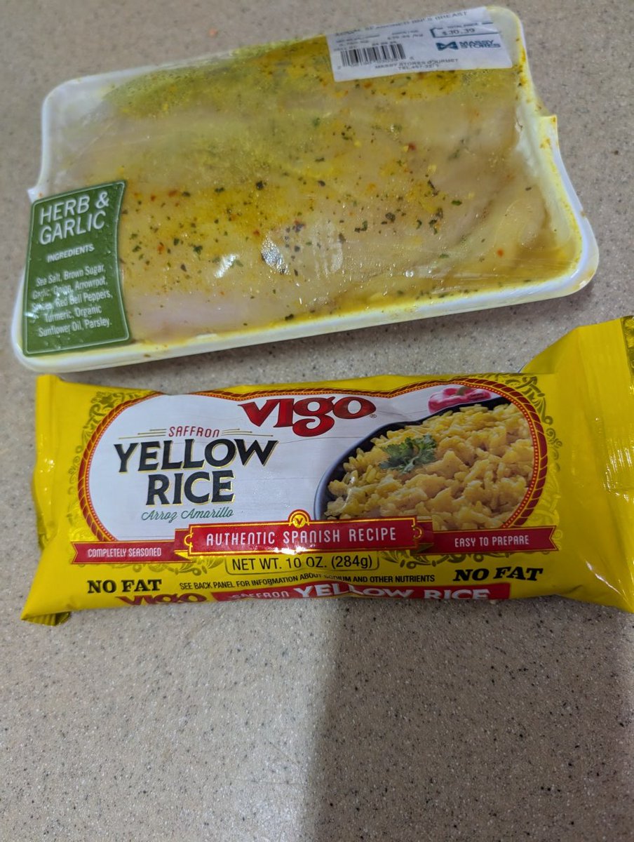 brownabiigail's tweet image. #Dinnerloading