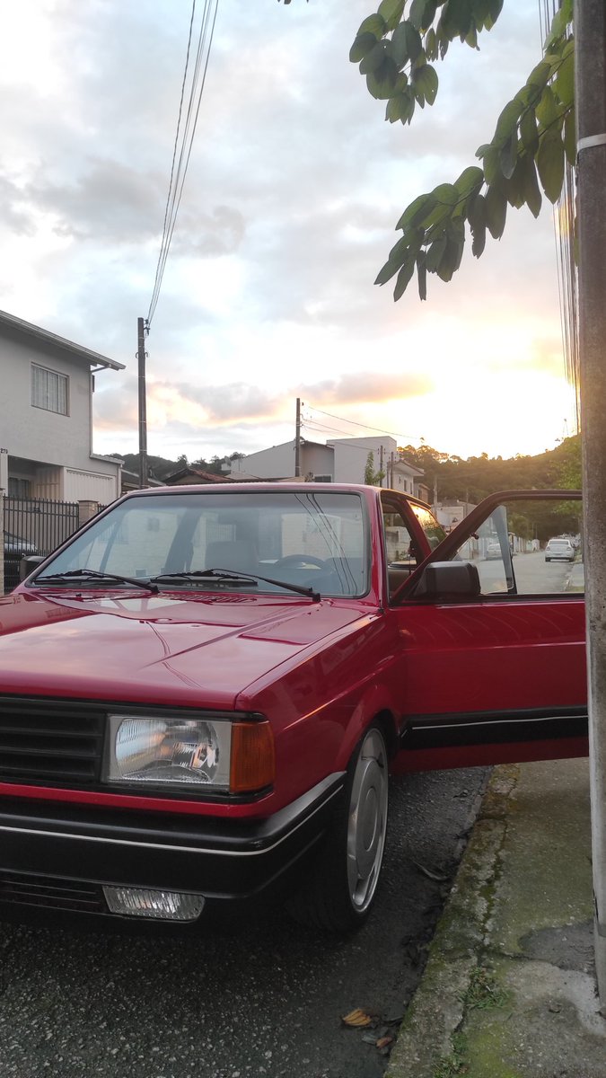 ghosthelll's tweet image. ninguém sabe... ninguém sabe que eu tenho uma lasanha em casa