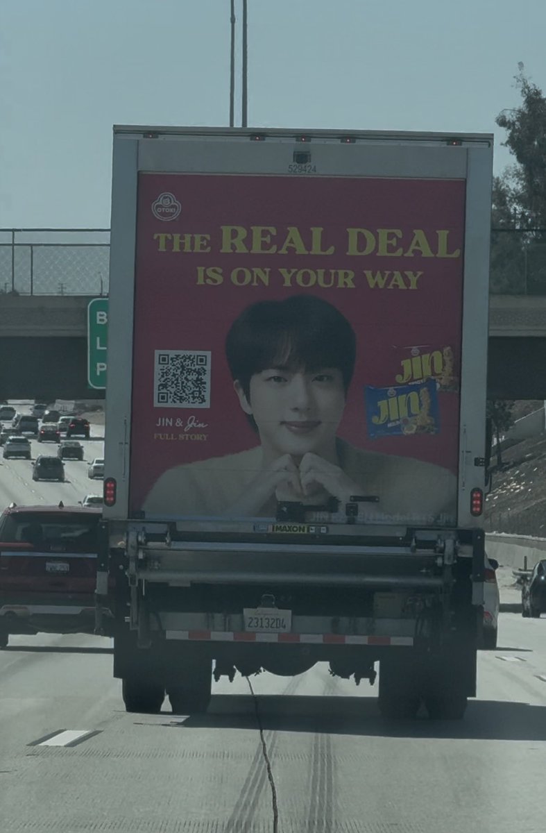 jin currently on the 105 West otw to BMO stadium 😭😭😭😭😭😭