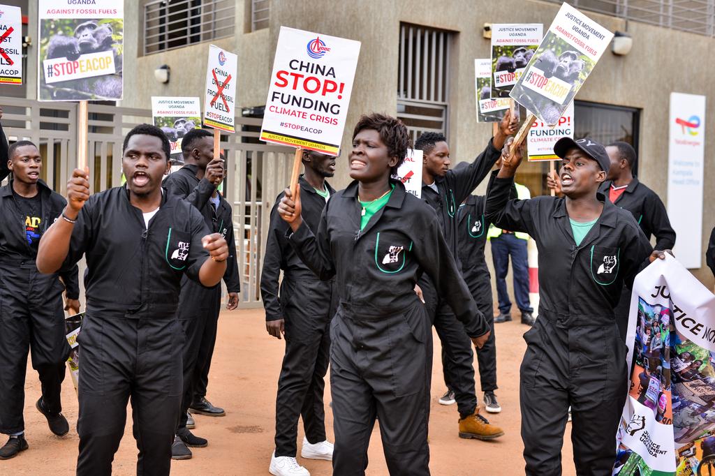 AmvikoMartha's tweet image. It's our call as the youths of Uganda to fight against the deadly @EACOP project that hascaused suffering, starvation,diseases,death to the people around the albertine region #ClimateAction.Am never giving up until the fight is done