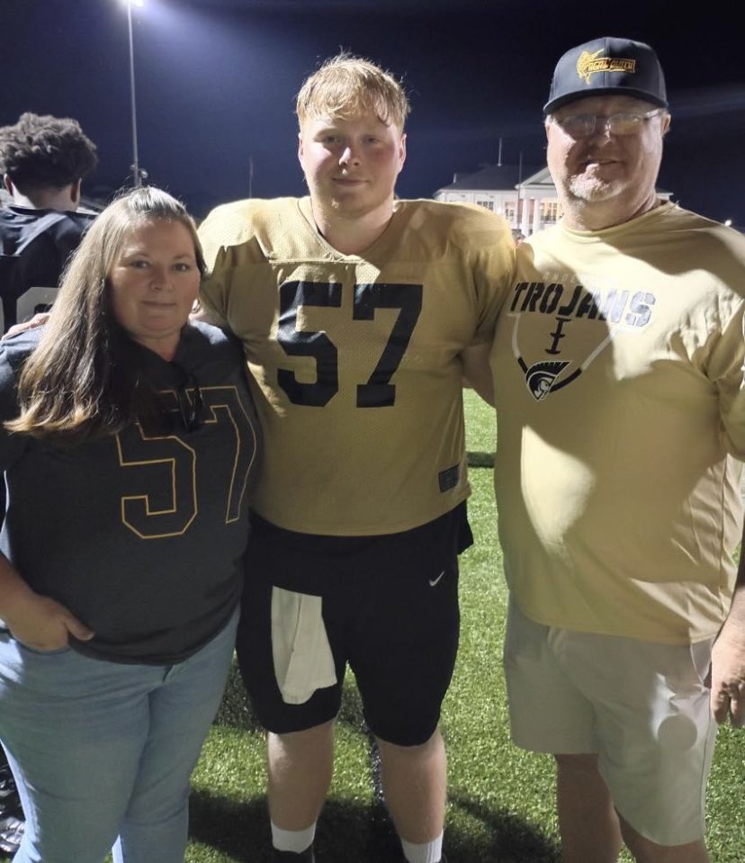 Bobby J Soles (@bobbymfj) on Twitter photo Had a blast watching <a href="/SadlerSoles/">Sadler Soles</a> finish up his first college spring <a href="/AUTrojansFB/">Anderson Trojans Football</a> . Excited for what future holds!! Had a blast watching <a href="/SadlerSoles/">Sadler Soles</a> finish up his first college spring <a href="/AUTrojansFB/">Anderson Trojans Football</a> . Excited for what future holds!!