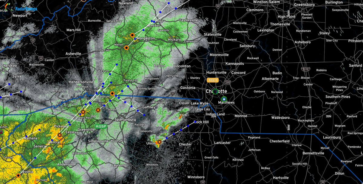 ProAlertWeather's tweet image. Doppler Radar Update
6:30 PM EDT (April 6, 2025)

Showers are getting closer and closer to #Charlotte. Still no severe alerts on the board, but that could change over the next few hours. Stay with Pro-Alert Weather for more.

#NCWX #SCWX #CLTWX #ProAlertWeather #JDHuffmanPAW