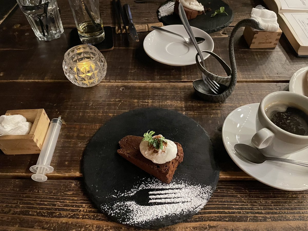 昨日は前々職の先輩とディナー🍽️✨

話が盛り上がりすぎて今日は寝不足
(´-ωก`)

#よしなしごと