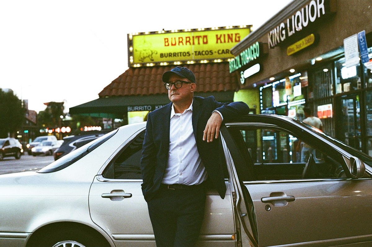 MAGNETMagazine's tweet image. #FiveQuestions with #CraigFinn (@theholdsteady @ThirtyTigers @steadycraig). “I was marveling over @tompetty’s songwriting &amp;amp; how direct it is. It’s not tricky, but it’s so moving. I told Adam (@TheWarOnDrugs) I wanted to make a direct record.” Check it out: magnetmagazine.com/2025/04/08/fiv…