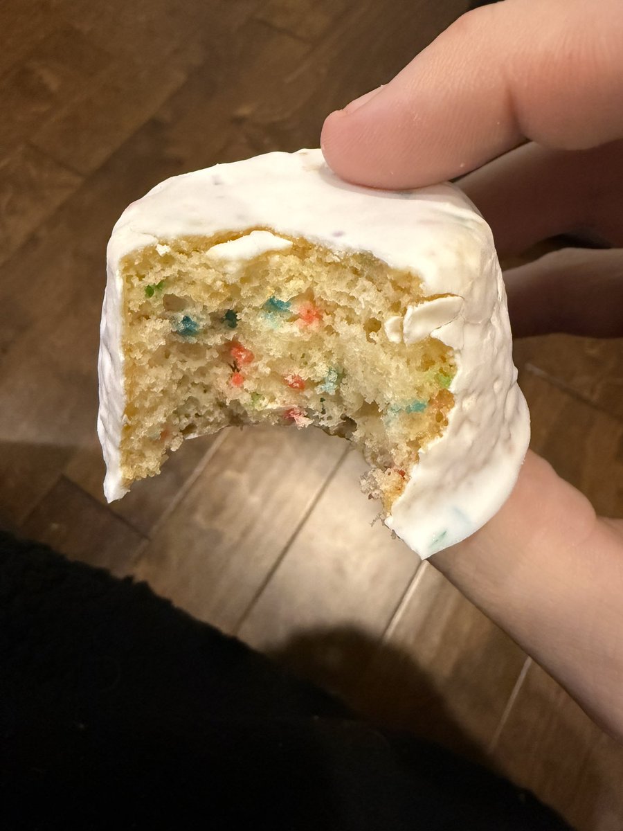 SeanOrmsby76's tweet photo. @WonderBreadUSA I think something is missing. https://t.co/L09WDzreZc