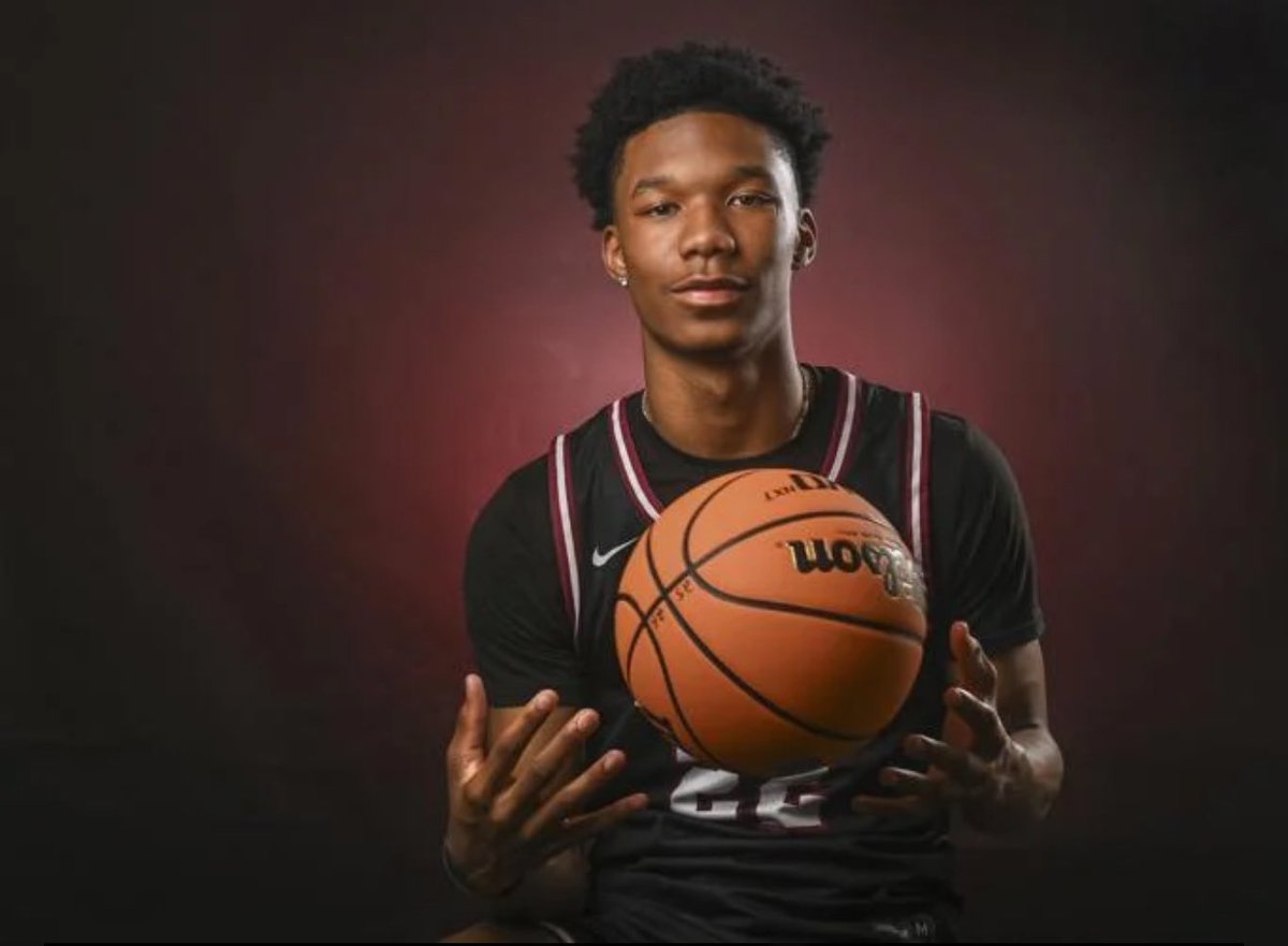 Blessed to receive Decatur Daily Player of the year.

decaturdaily.com/sports/high_sc…