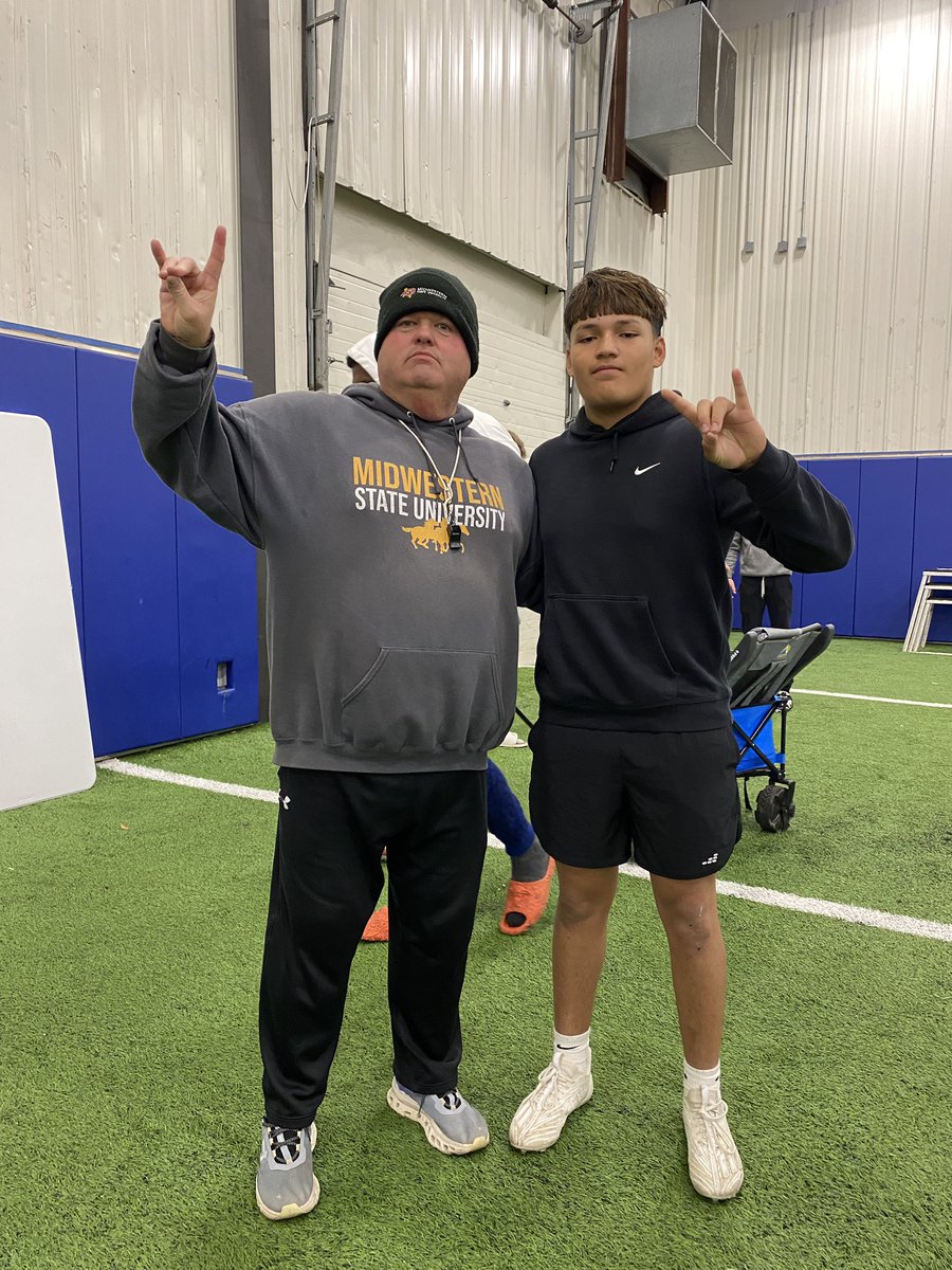 Wille Palomo (@willepalomo) on Twitter photo Had a great time at Midwestern State University football camp today. Definitely got better! Working on getting better and prepared for next season. Thank you MSU for the opportunity to get better and showcase my talent! <a href="/coachfrazierMSU/">Coach Blake Frazier</a> <a href="/CoachONealB/">Bryan O'Neal</a> <a href="/CoachBAlbrecht/">Blaine Albrecht</a> <a href="/CoachGriff__/">Jalen Griffin</a> Had a great time at Midwestern State University football camp today. Definitely got better! Working on getting better and prepared for next season. Thank you MSU for the opportunity to get better and showcase my talent! <a href="/coachfrazierMSU/">Coach Blake Frazier</a> <a href="/CoachONealB/">Bryan O'Neal</a> <a href="/CoachBAlbrecht/">Blaine Albrecht</a> <a href="/CoachGriff__/">Jalen Griffin</a>