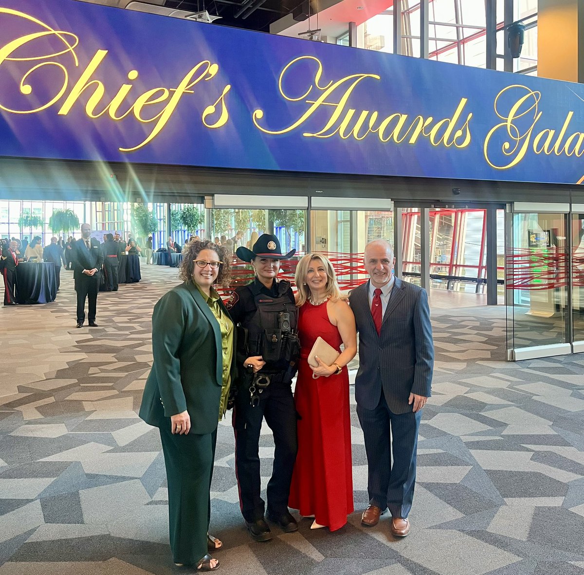The Calgary Catholic School District’s School Resource Officers (SRO’s) are an important part of the school community. It was an honor to support the Police Chief Award’s Ball and to honour the incredible work that the Calgary City Police Service is committed to providing. 🎖️