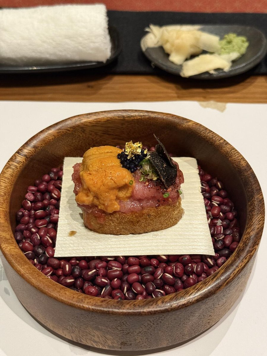 CassidyX_Sandy's tweet photo. A hidden gem of a Japanese restaurant in a busy city. What a surprise.
The chef is very creative. https://t.co/n4nvwvSXd5
